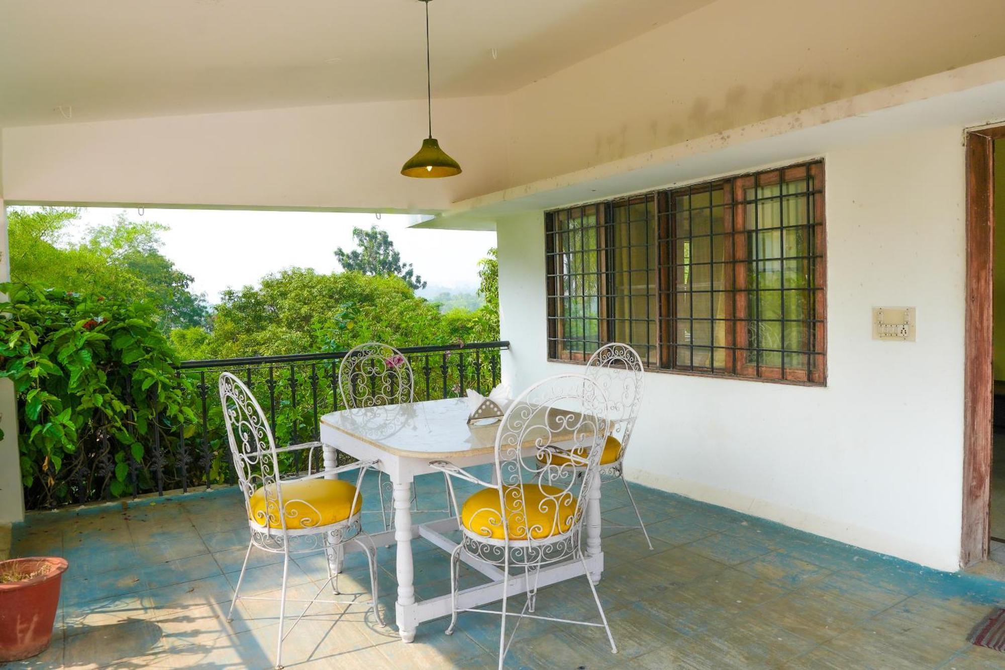 Bana The Wild Waters Hotel Muduvadi ภายนอก รูปภาพ