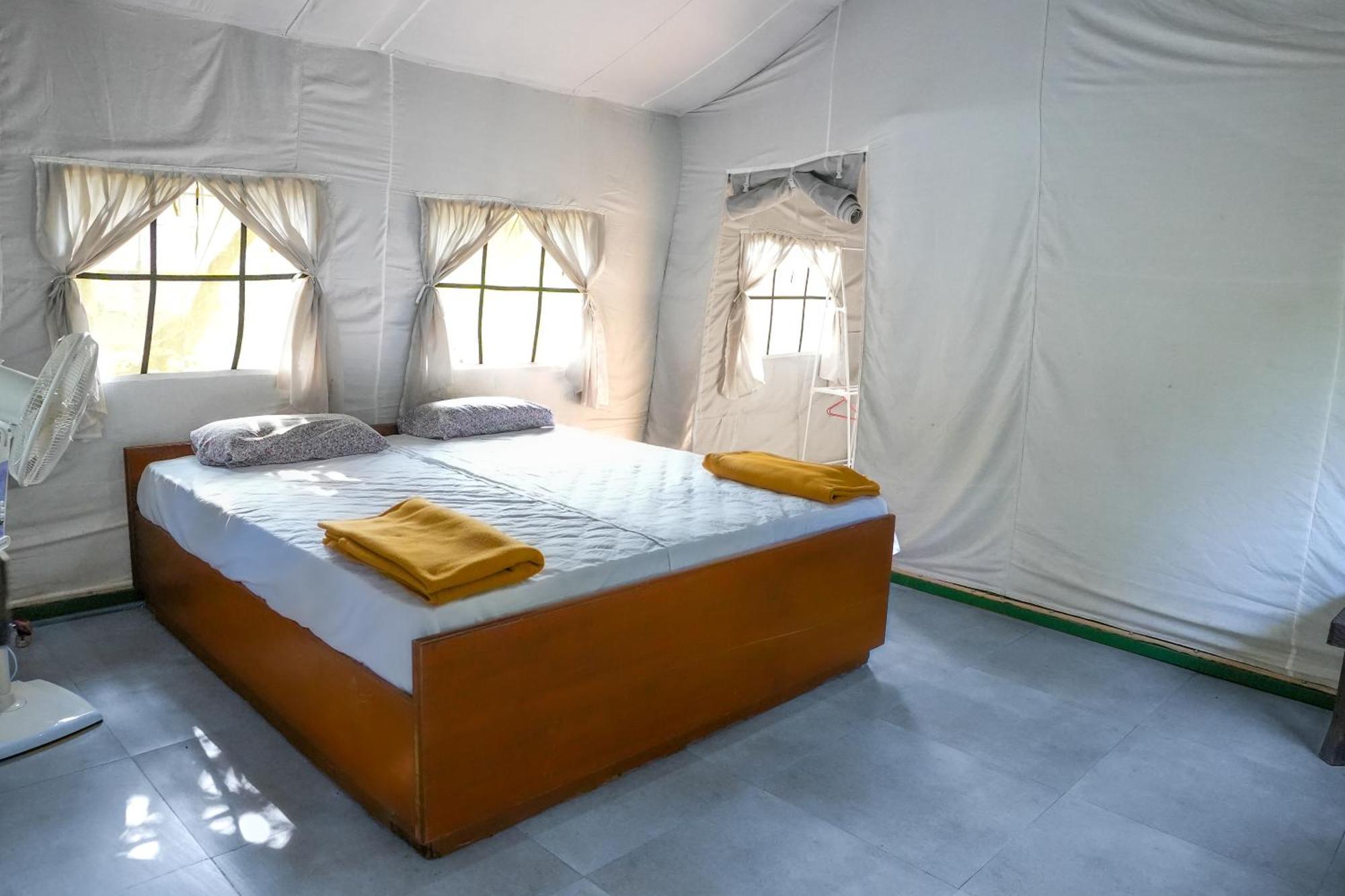 Bana The Wild Waters Hotel Muduvadi ภายนอก รูปภาพ