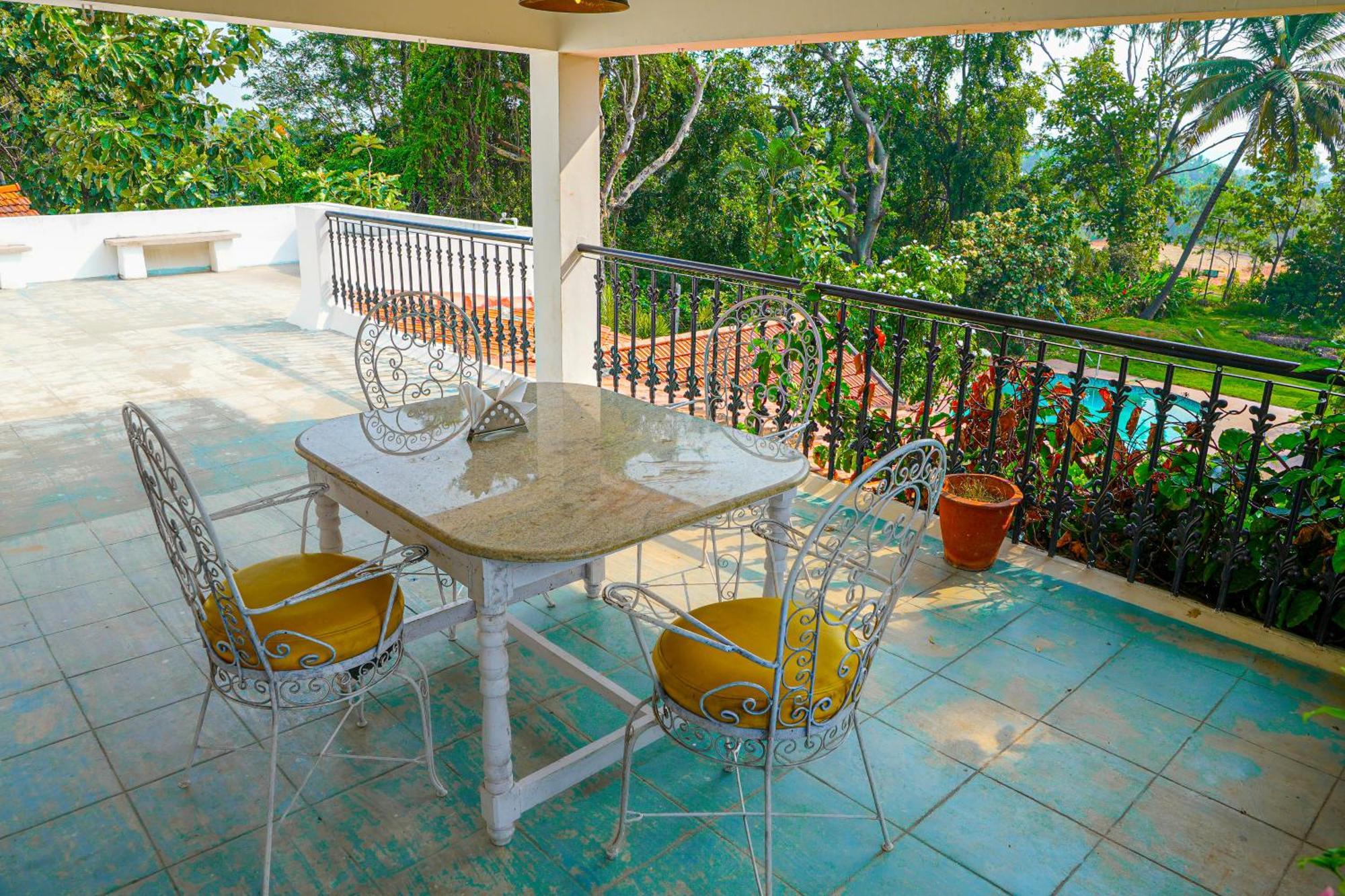 Bana The Wild Waters Hotel Muduvadi ภายนอก รูปภาพ