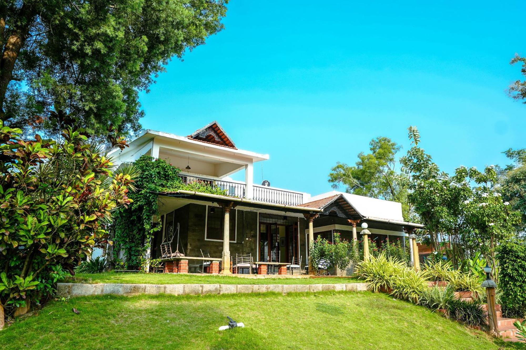 Bana The Wild Waters Hotel Muduvadi ภายนอก รูปภาพ